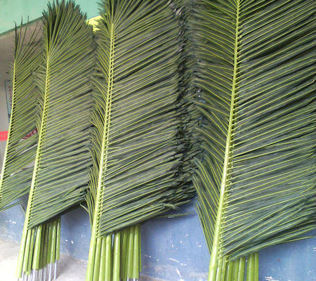 Искусственные листья для пальм на металлической основе для пальм в помещении и для улицы.