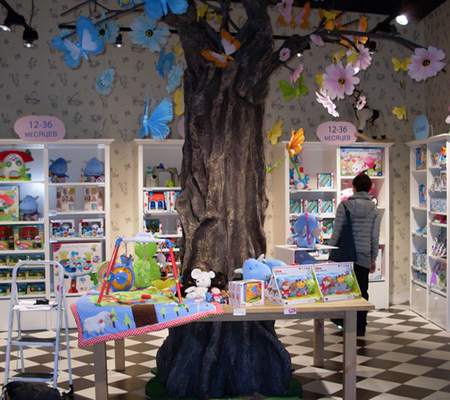 Искусственное дерево без листьев в бутик детских товаров в ТЦ "МЕГА" в г. Химки - 2011г.